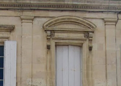 Immeuble en pierre avec étage à Lesparre (Gironde)