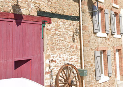 Maison avec granges, puits et terrain à Saint Priest Sous Aixe (87700)